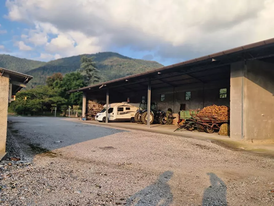 Immagine 1 di Capannone industriale in vendita  in via campagnola 18 a Campolongo Tapogliano