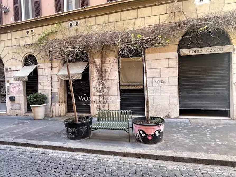 locale commerciale in vendita a Roma in zona Campo Marzio