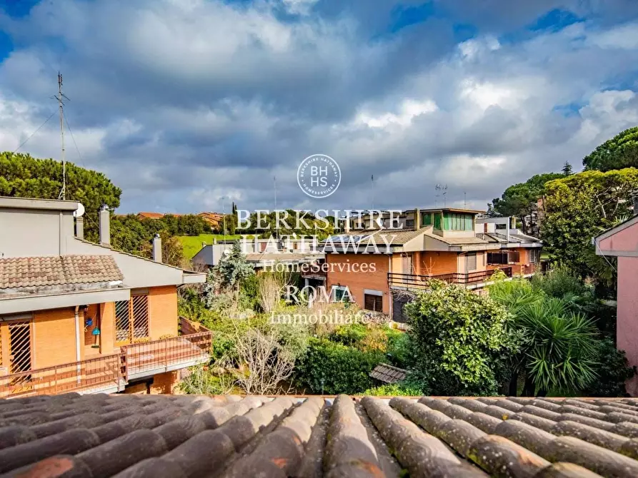 Immagine 22 di Villetta a schiera in vendita  in Vincenzo Arangio Ruiz a Roma