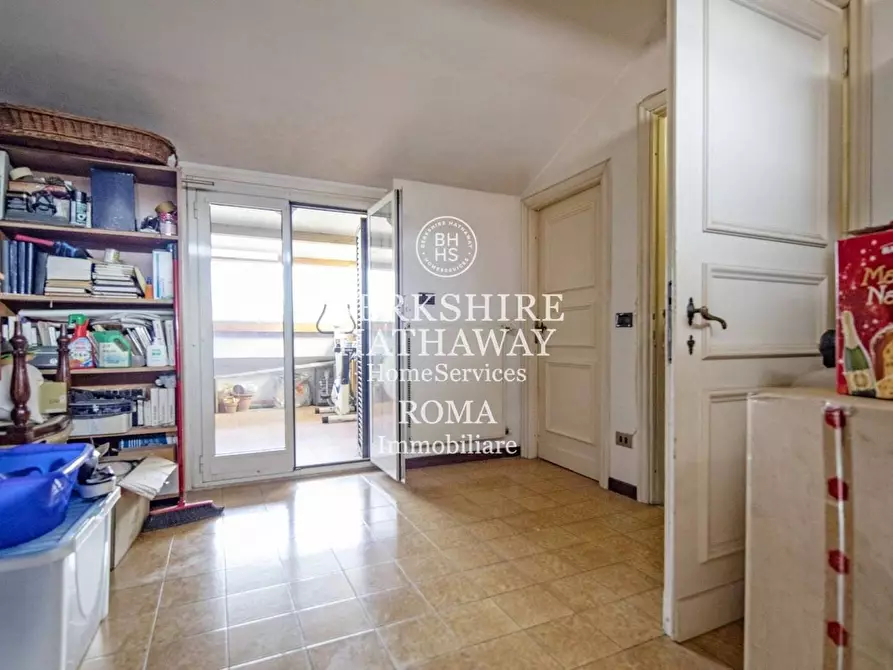 Immagine 23 di Villetta a schiera in vendita  in Vincenzo Arangio Ruiz a Roma