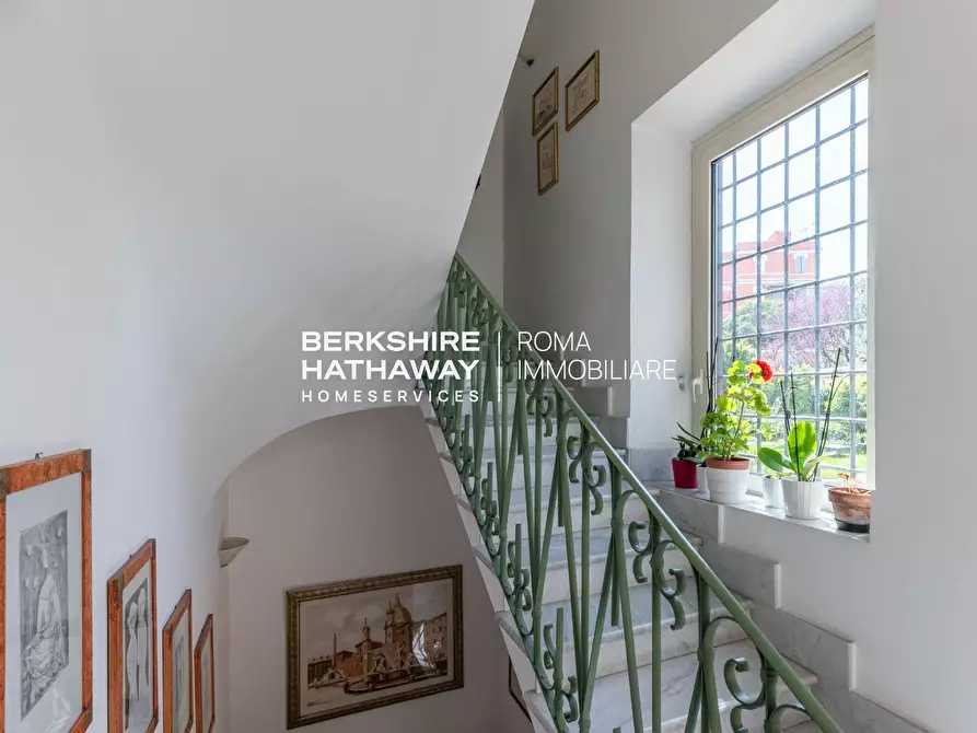 Immagine 25 di Villa in vendita  in delle Isole a Roma