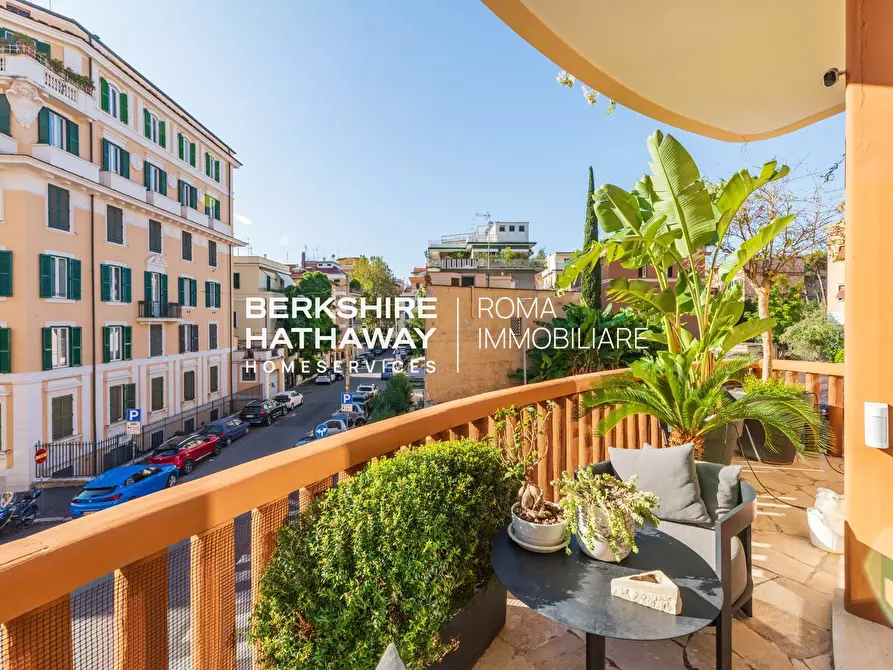 Immagine 21 di Appartamento in vendita  in Adige a Roma
