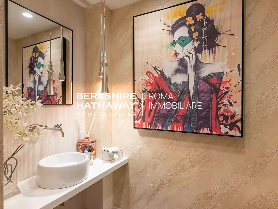 Immagine 29 di Appartamento in vendita  in Adige a Roma
