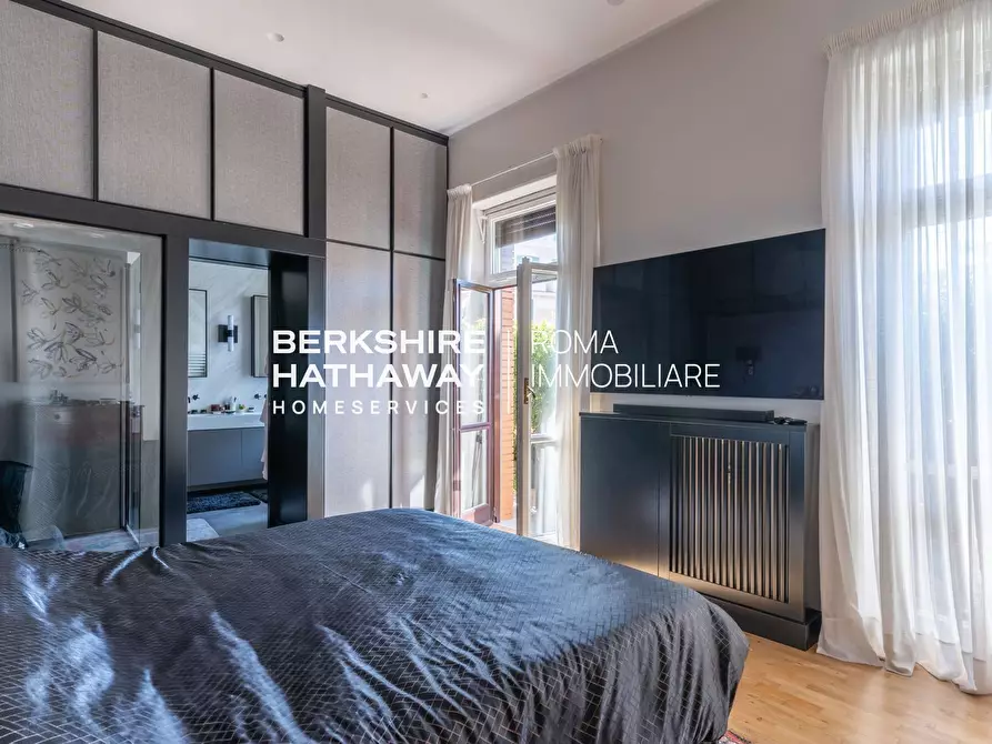 Immagine 31 di Appartamento in vendita  in Adige a Roma