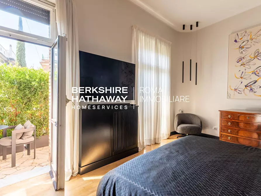 Immagine 32 di Appartamento in vendita  in Adige a Roma