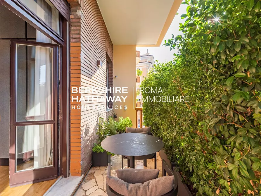 Immagine 36 di Appartamento in vendita  in Adige a Roma