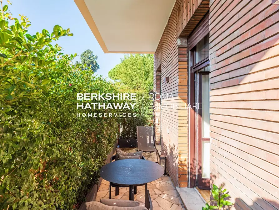 Immagine 37 di Appartamento in vendita  in Adige a Roma