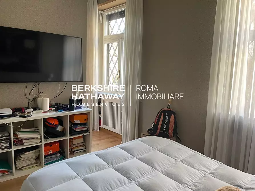 Immagine 40 di Appartamento in vendita  in Adige a Roma