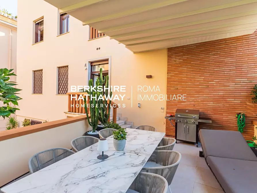 Immagine 46 di Appartamento in vendita  in Adige a Roma