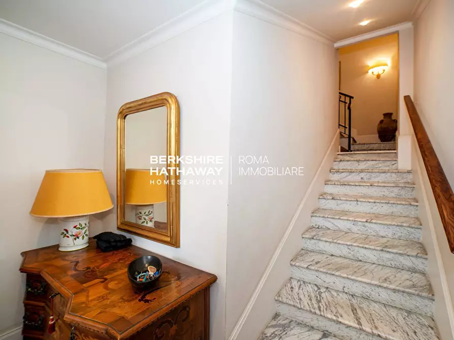 Immagine 10 di Villa in vendita  in Agordat a Roma