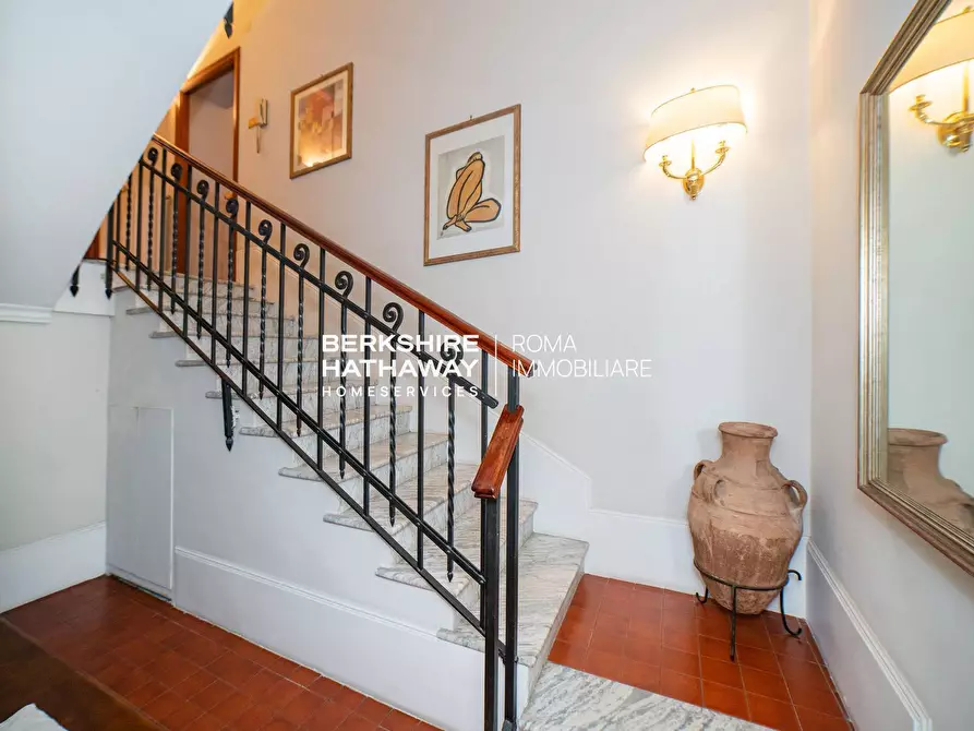 Immagine 11 di Villa in vendita  in Agordat a Roma