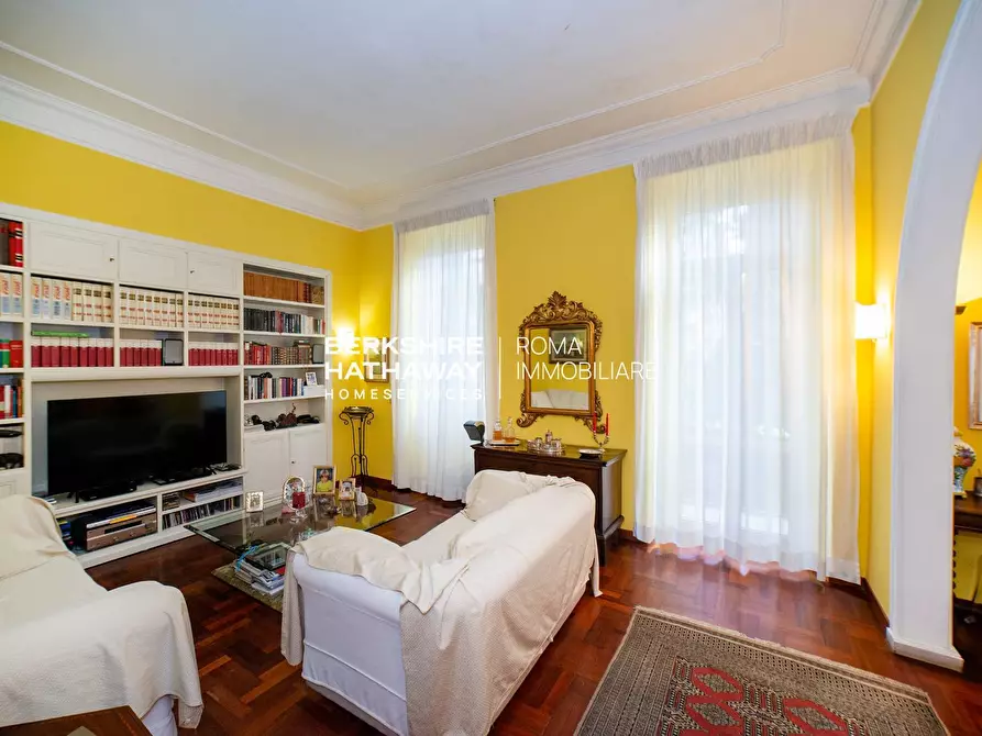 Immagine 14 di Villa in vendita  in Agordat a Roma