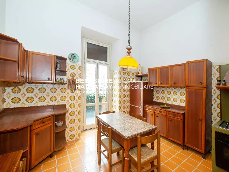 Immagine 45 di Villa in vendita  in Agordat a Roma