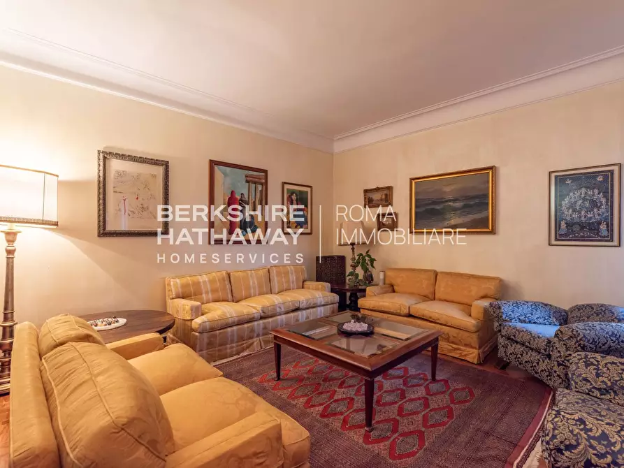 Immagine 2 di Appartamento in vendita  in Reggio Emilia a Roma