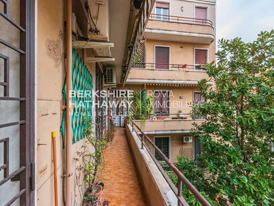 Immagine 11 di Appartamento in vendita  in Reggio Emilia a Roma