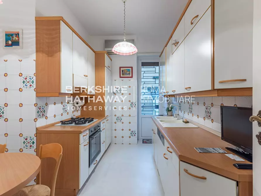 Immagine 13 di Appartamento in vendita  in Reggio Emilia a Roma