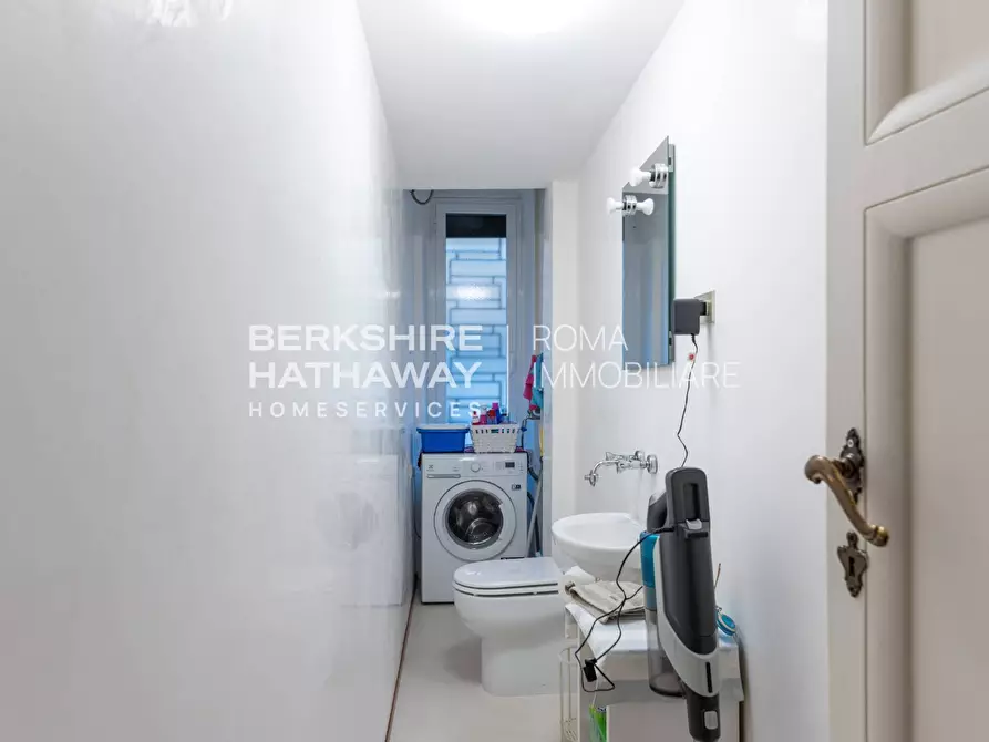 Immagine 32 di Appartamento in vendita  in Reggio Emilia a Roma