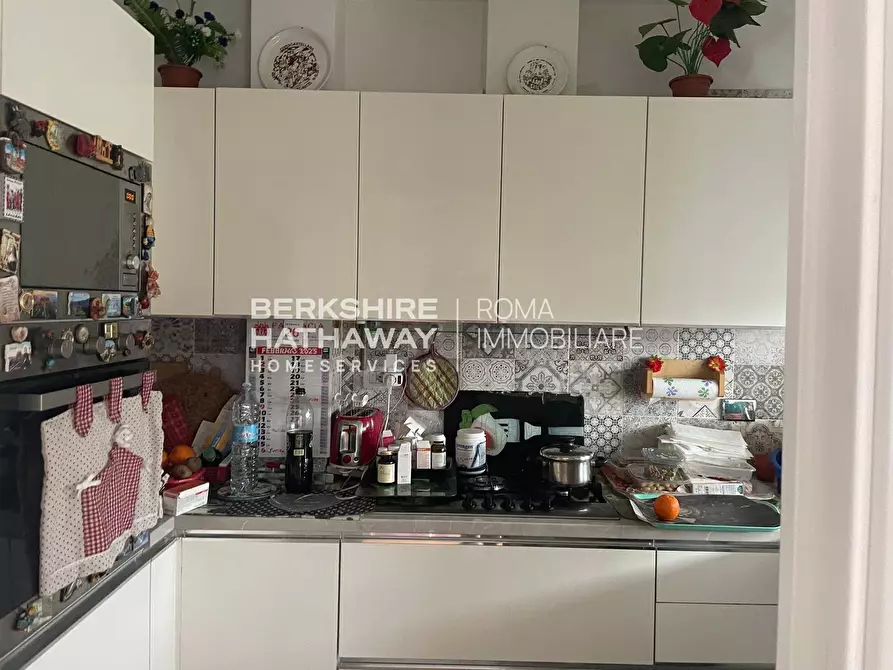 Immagine 15 di Appartamento in vendita  in Via Veroli a Roma