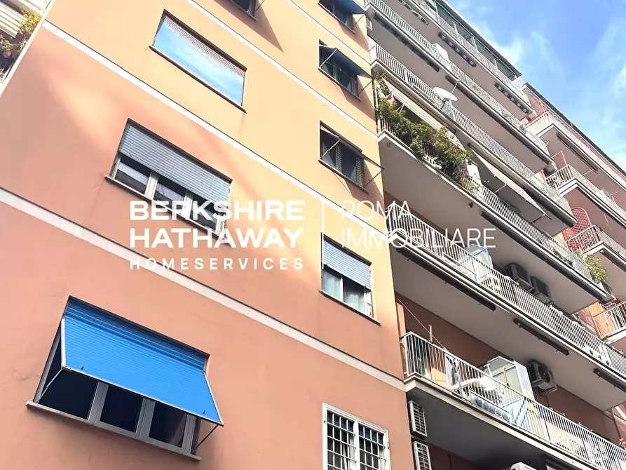 Immagine 26 di Appartamento in vendita  in Via Veroli a Roma