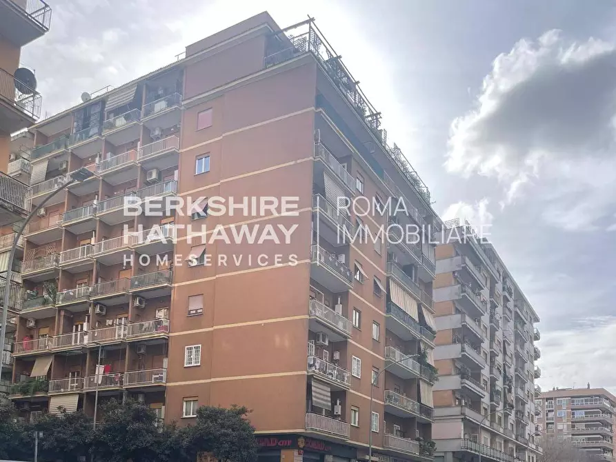 Immagine 28 di Appartamento in vendita  in Via Veroli a Roma