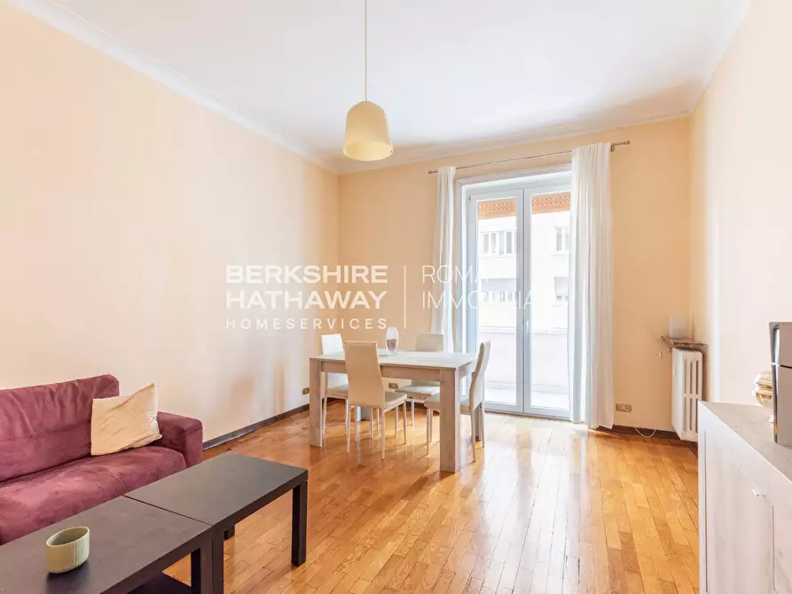 Immagine 2 di Appartamento in vendita  in Via Dessiè a Roma