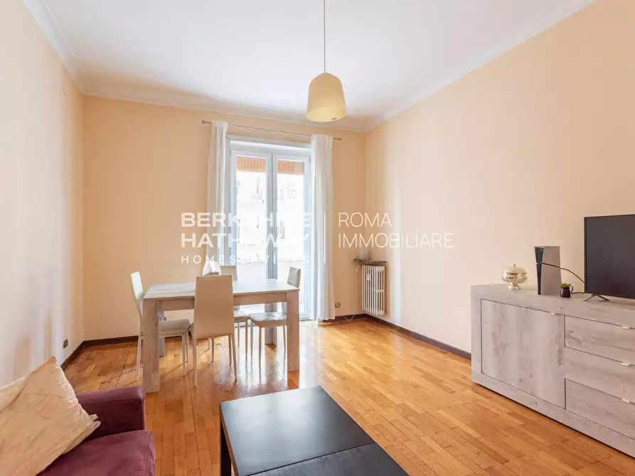 Immagine 3 di Appartamento in vendita  in Via Dessiè a Roma
