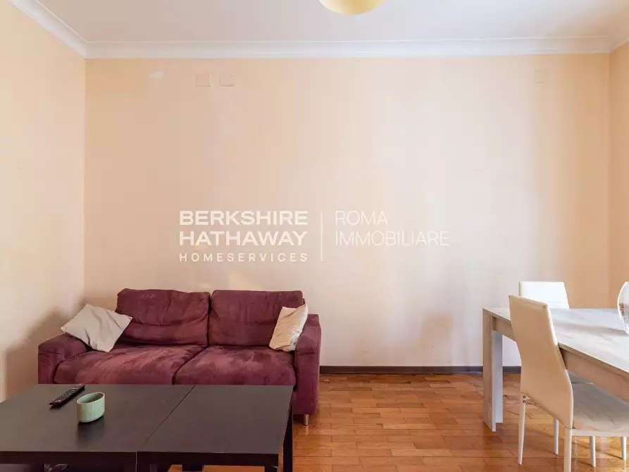 Immagine 4 di Appartamento in vendita  in Via Dessiè a Roma