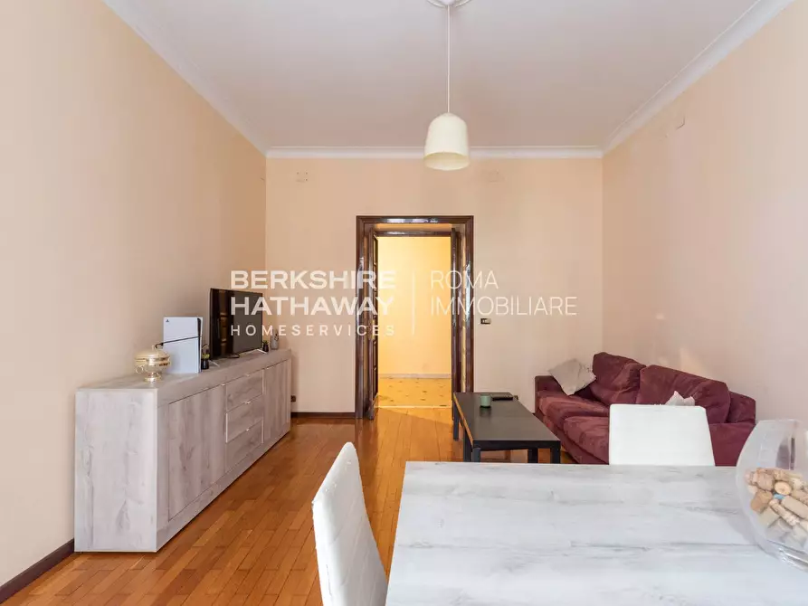 Immagine 6 di Appartamento in vendita  in Via Dessiè a Roma