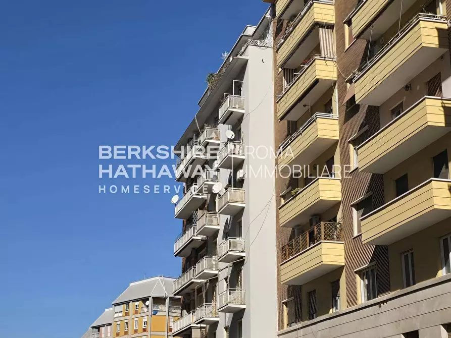 Immagine 31 di Appartamento in vendita  in Via Dessiè a Roma