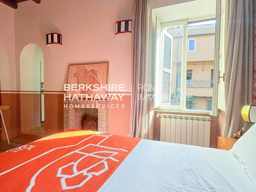 Immagine 8 di Appartamento in vendita  in Via Giulia 1 a Roma