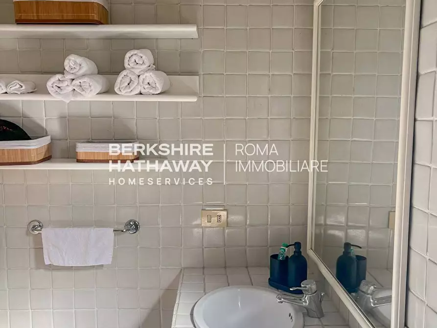 Immagine 14 di Appartamento in vendita  in Via Giulia 1 a Roma