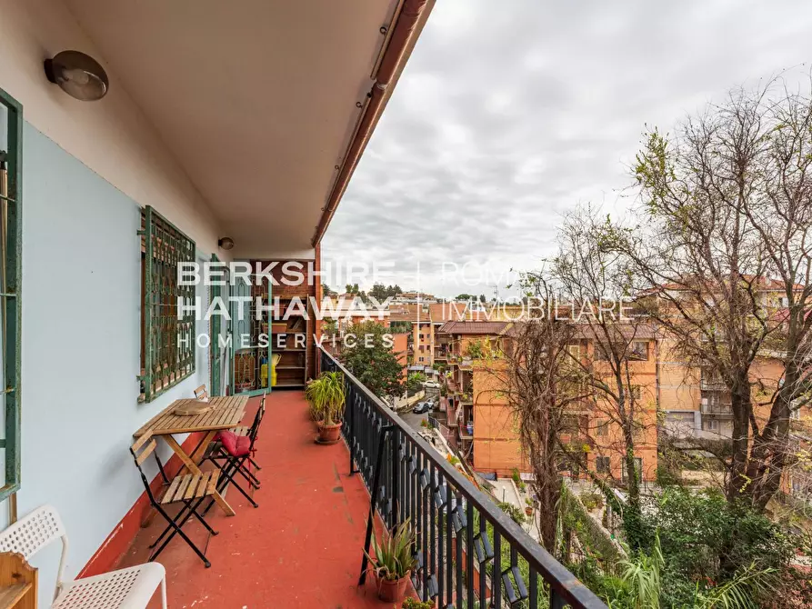 Immagine 1 di Appartamento in vendita  in Via Dante De Blasi 1 a Roma