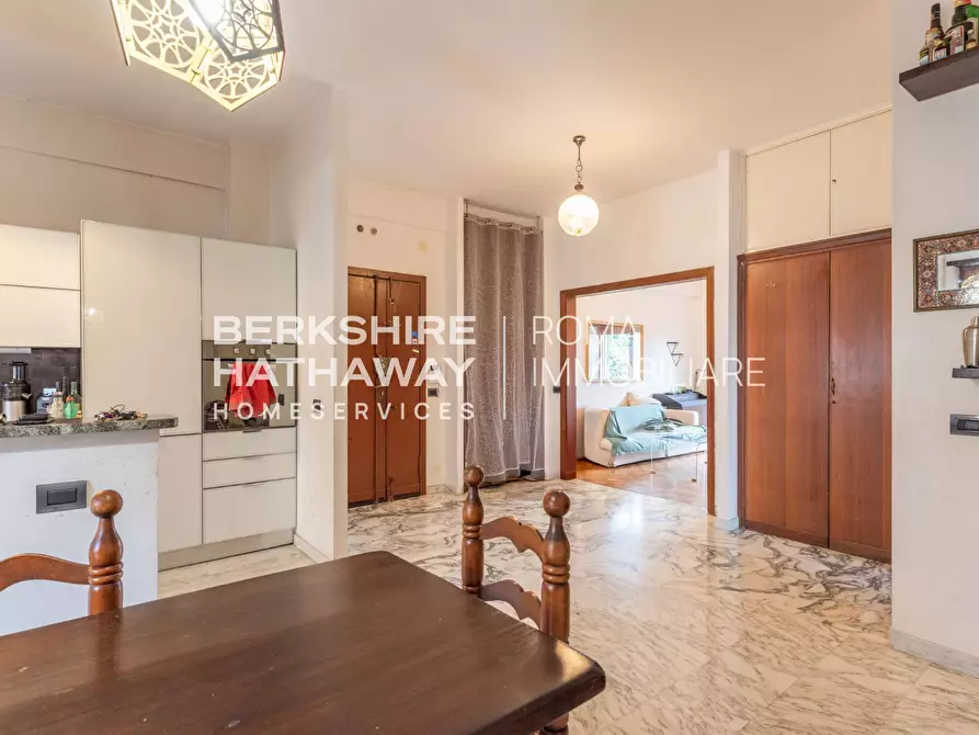 Immagine 7 di Appartamento in vendita  in Via Dante De Blasi 1 a Roma