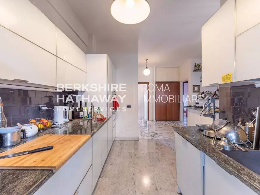 Immagine 11 di Appartamento in vendita  in Via Dante De Blasi 1 a Roma