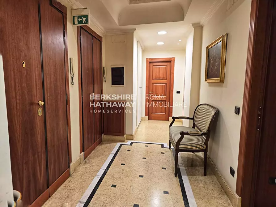 Immagine 11 di Appartamento in vendita  in Chiana a Roma