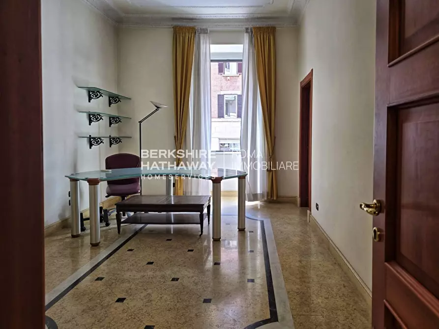 Immagine 17 di Appartamento in vendita  in Chiana a Roma