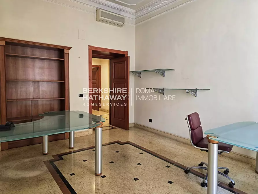 Immagine 18 di Appartamento in vendita  in Chiana a Roma