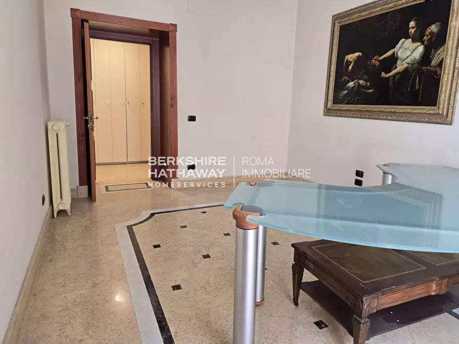 Immagine 19 di Appartamento in vendita  in Chiana a Roma