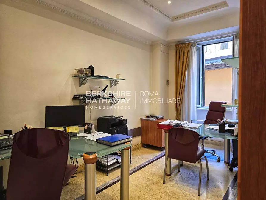 Immagine 22 di Appartamento in vendita  in Chiana a Roma