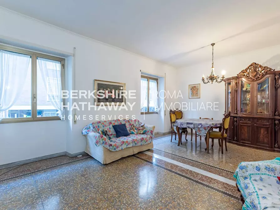 Immagine 3 di Appartamento in vendita  in Via Giuseppe Mantellini 1 a Roma