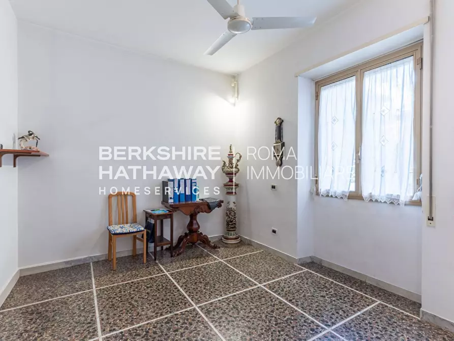 Immagine 8 di Appartamento in vendita  in Via Giuseppe Mantellini 1 a Roma