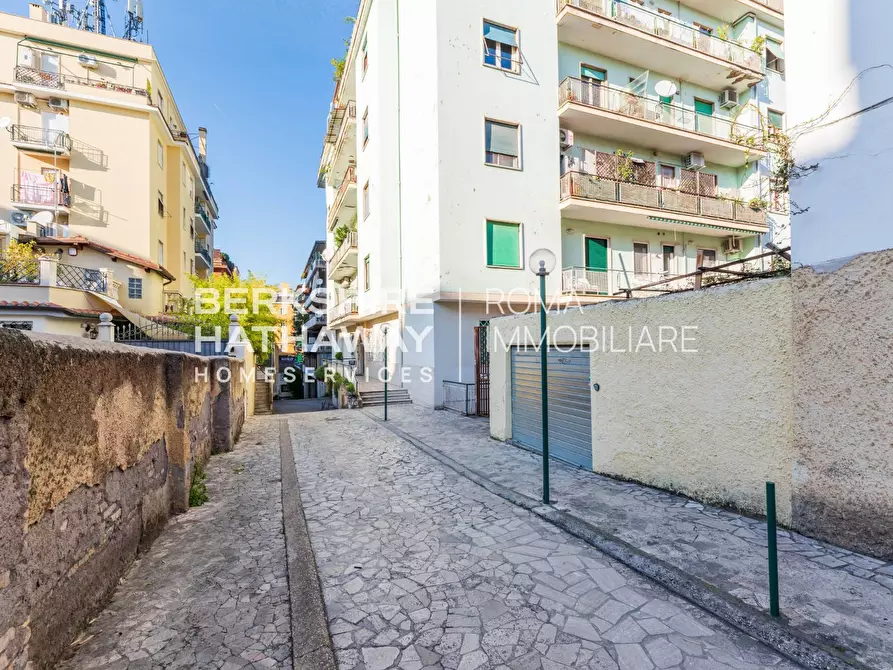 Immagine 16 di Appartamento in vendita  in Via Giuseppe Mantellini 1 a Roma
