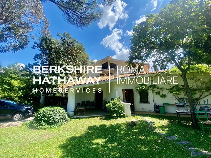 Immagine 11 di Villa in vendita  in Via Alida Valli a Roma