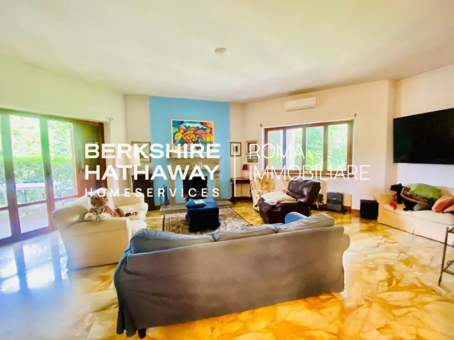 Immagine 18 di Villa in vendita  in Via Alida Valli a Roma