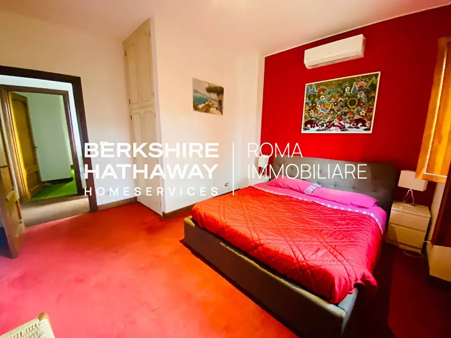 Immagine 39 di Villa in vendita  in Via Alida Valli a Roma