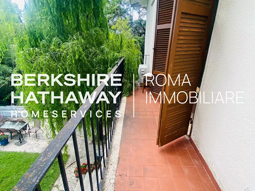 Immagine 42 di Villa in vendita  in Via Alida Valli a Roma