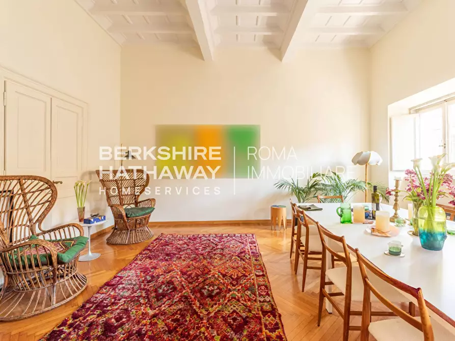 Immagine 8 di Appartamento in vendita  in Piazza Farnese 1 a Roma