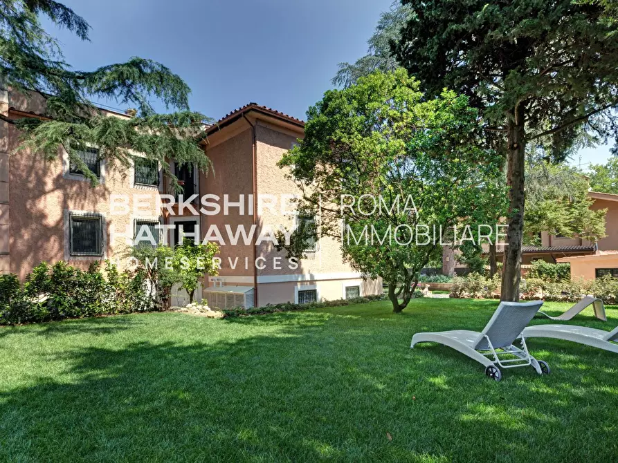 Immagine 7 di Villa in vendita  in Via Appia Antica 1 a Roma