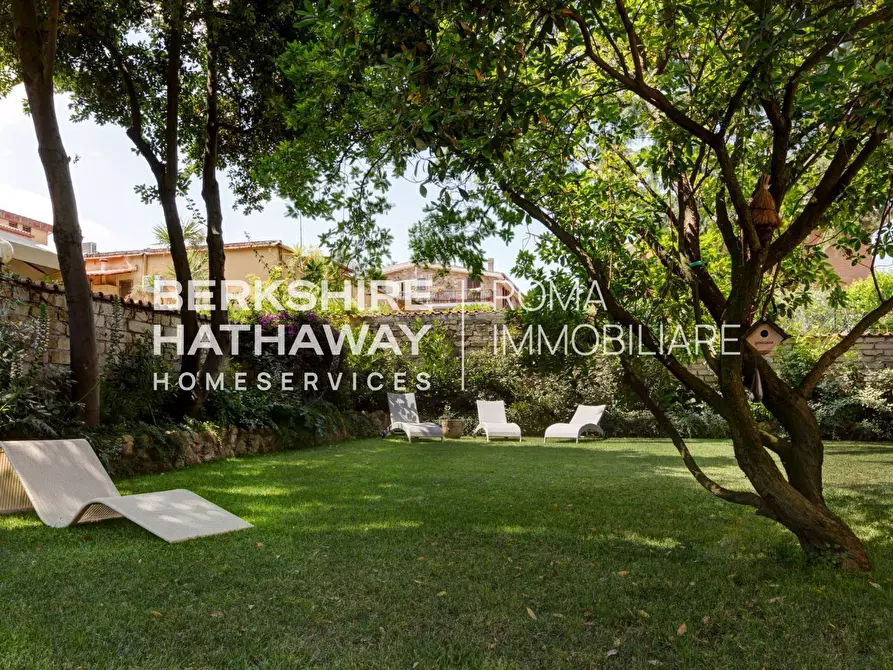 Immagine 11 di Villa in vendita  in Via Appia Antica 1 a Roma