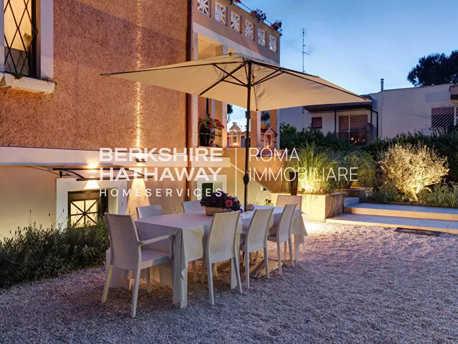 Immagine 17 di Villa in vendita  in Via Appia Antica 1 a Roma